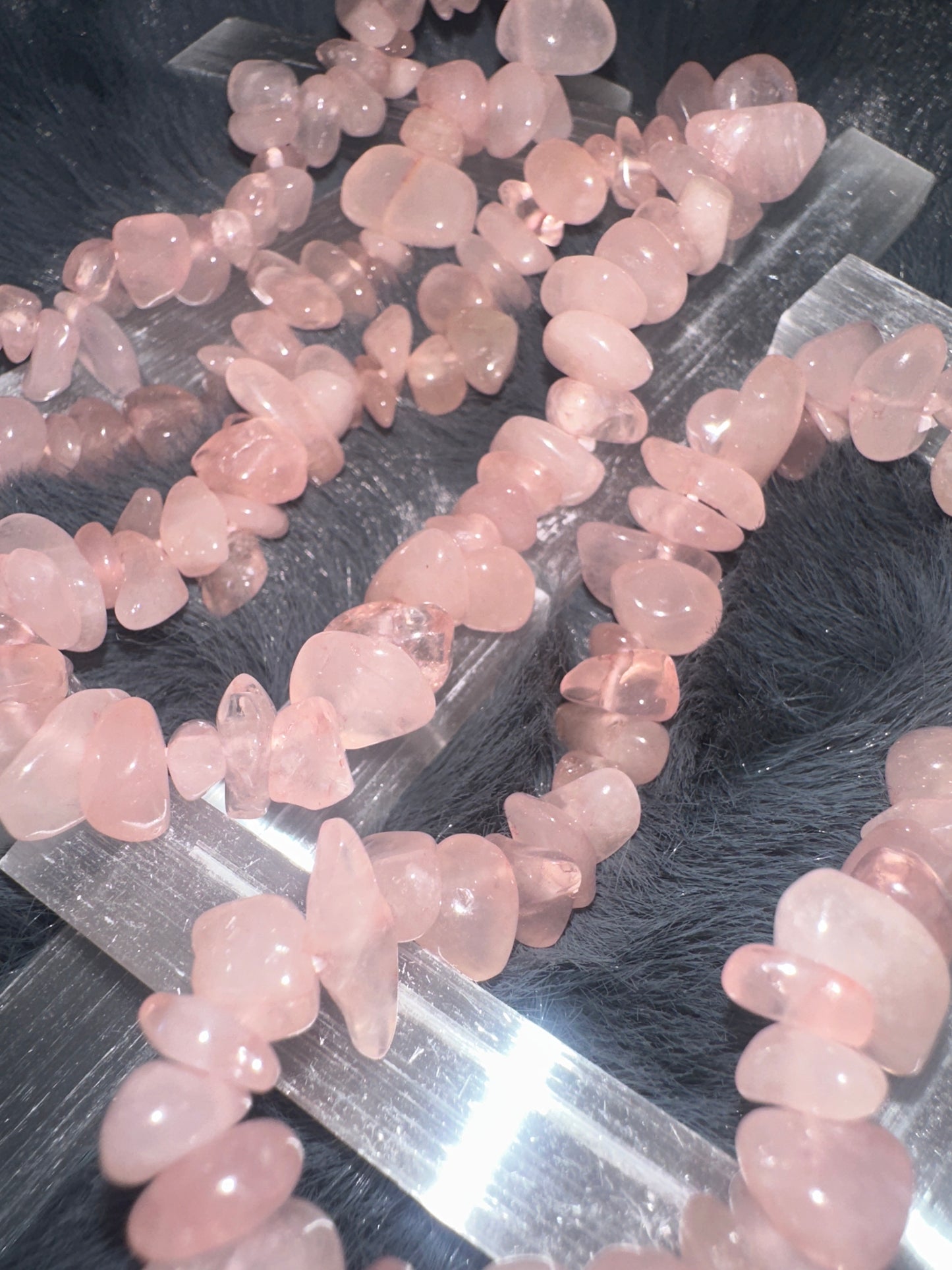 Rose quartz chip bracelet