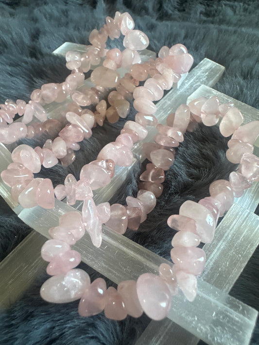 Rose quartz chip bracelet