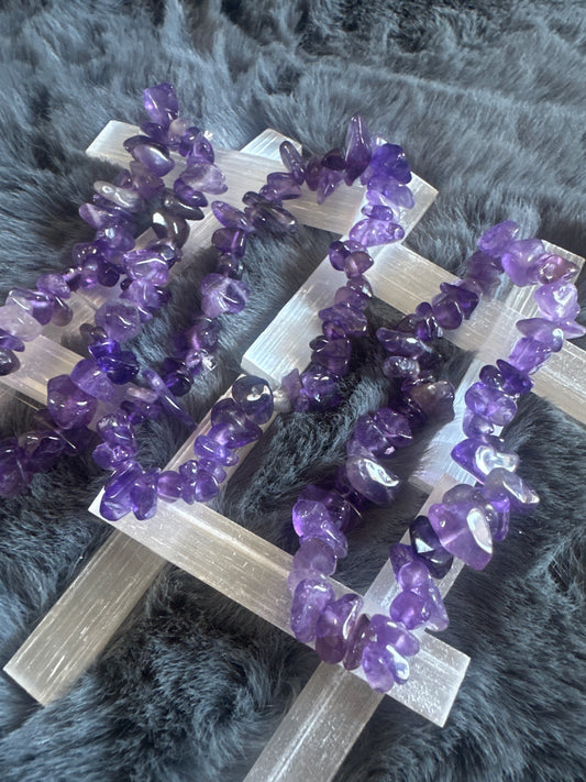 Amethyst chip bracelet