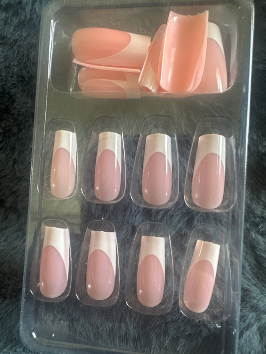 White French tip nails